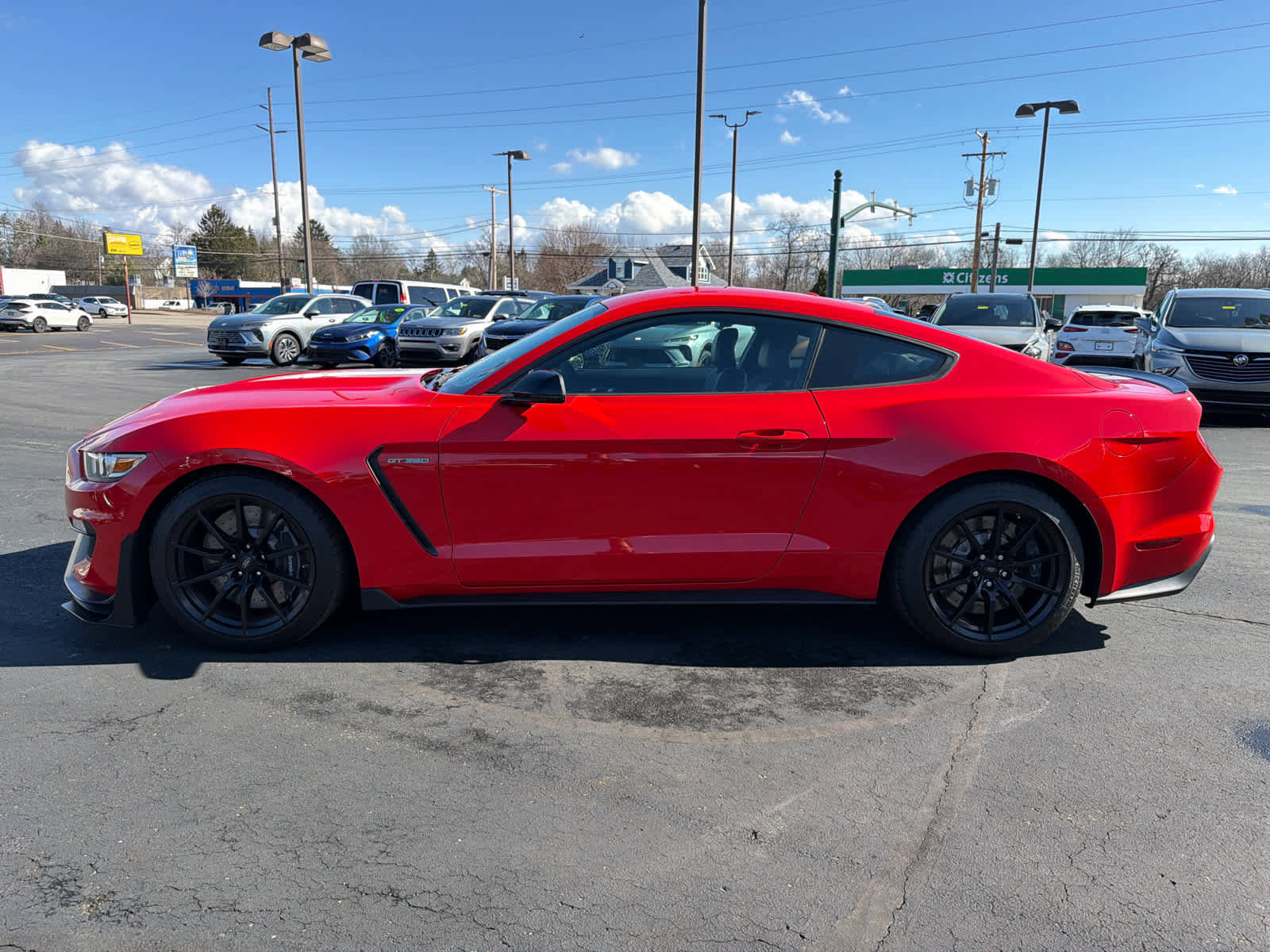 Used 2016 Ford Mustang Shelby GT350 w/ Technology Package image 11