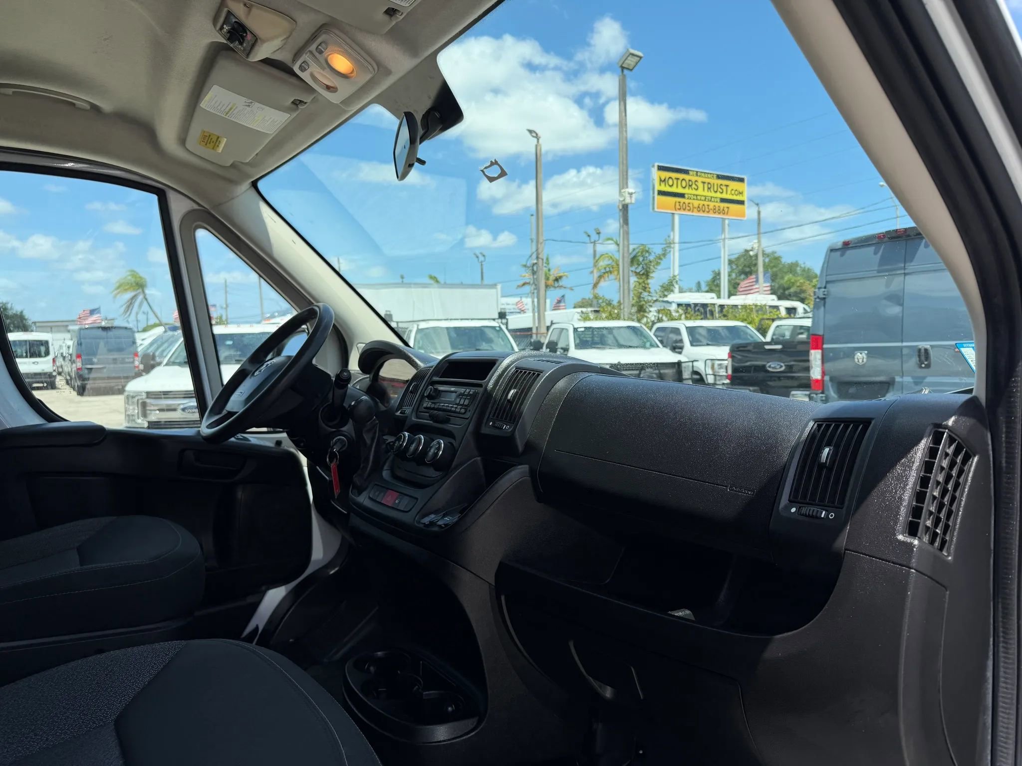 Used 2015 RAM ProMaster 3500 w/ Premium Appearance Group image 21