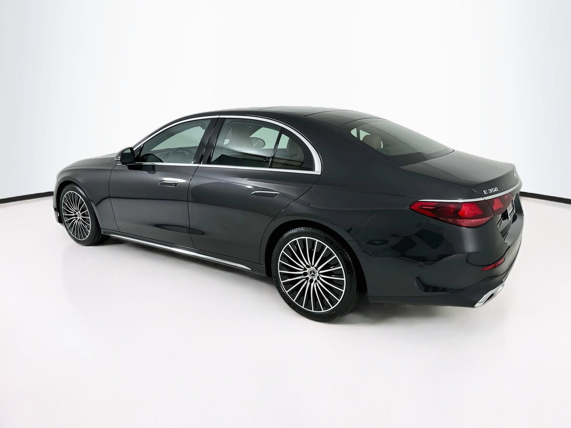 New 2027 Mercedes-Benz E 350 4MATIC Sedan image 6