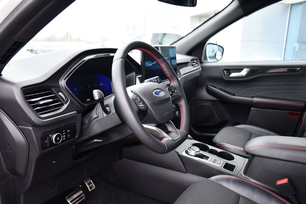 Used 2023 Ford Escape ST-Line Elite image 11