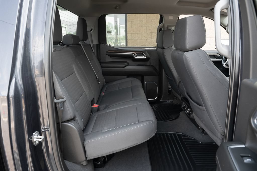 Used 2024 Chevrolet Silverado 1500 LT AWD/4WD image 42