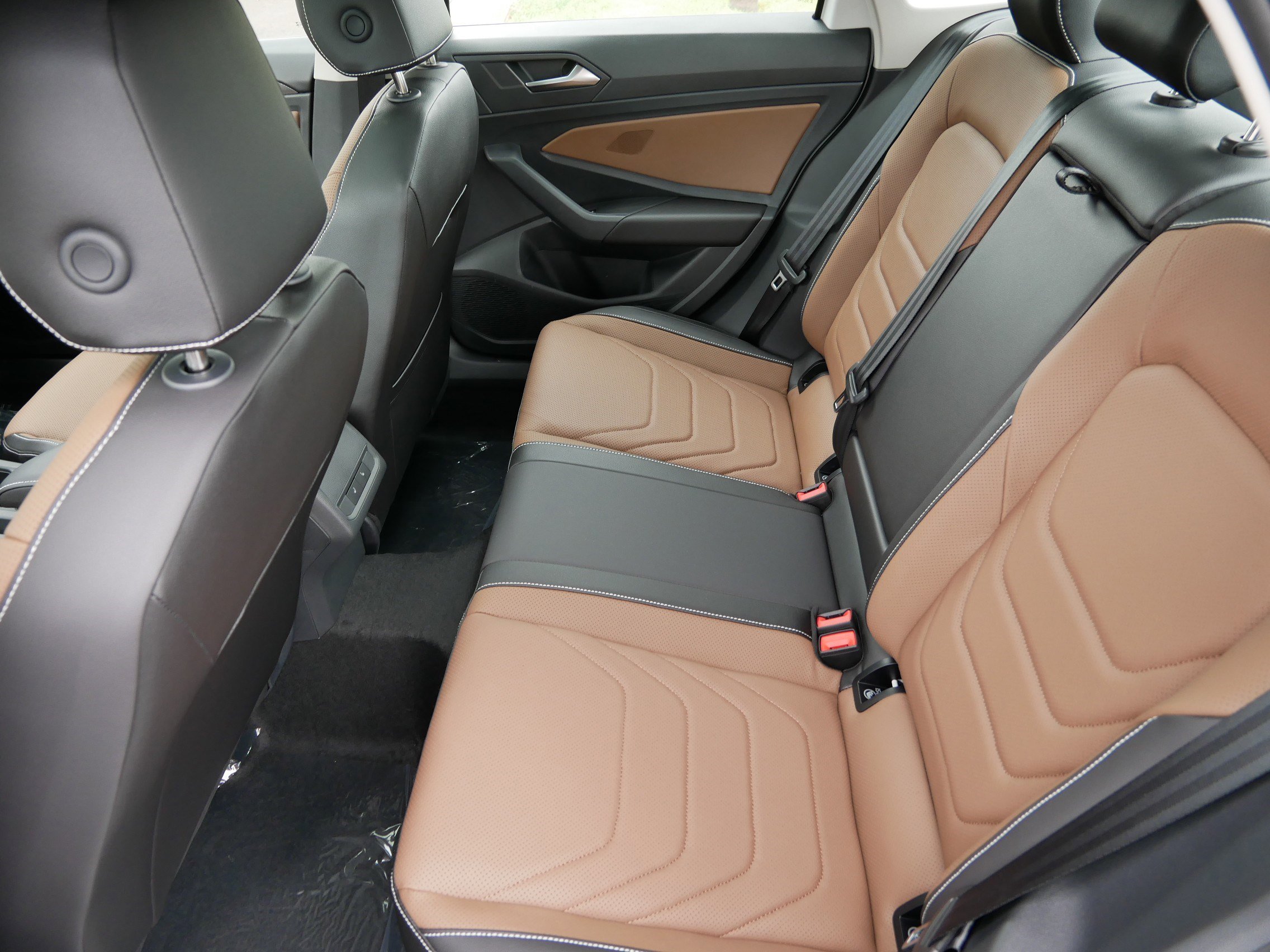 New 2025 Volkswagen Jetta SEL image 8