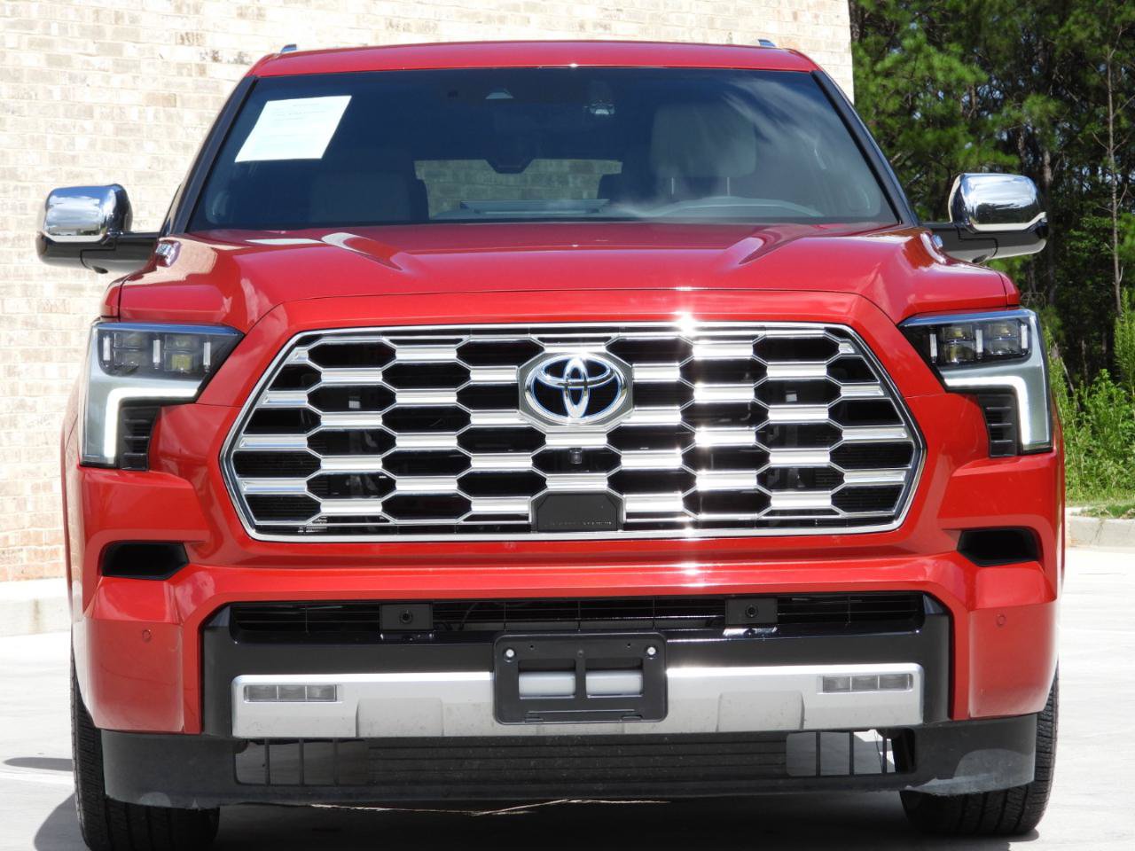 Used 2023 Toyota Sequoia Capstone AWD/4WD image 41