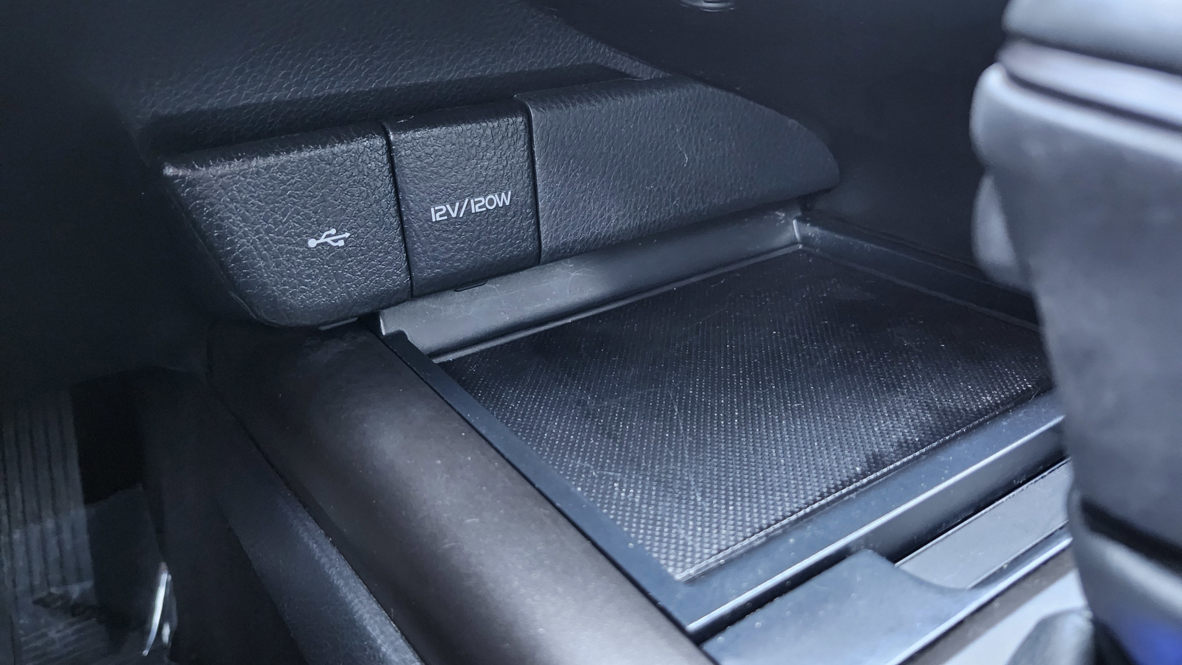 Used 2023 Toyota Camry SE image 7