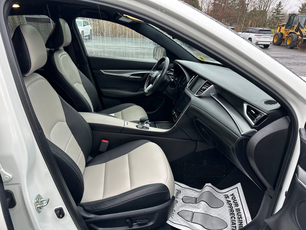 Used 2022 INFINITI QX55 Luxe w/ Cargo Package image 31
