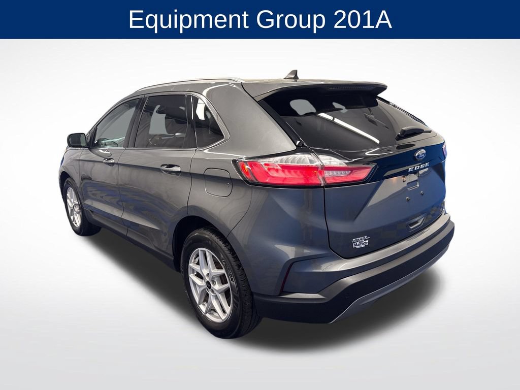 Certified 2023 Ford Edge SEL w/ Convenience Package AWD/4WD image 3