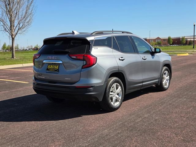 Used 2018 GMC Terrain SLE w/ Driver Convenience Package AWD/4WD image 3