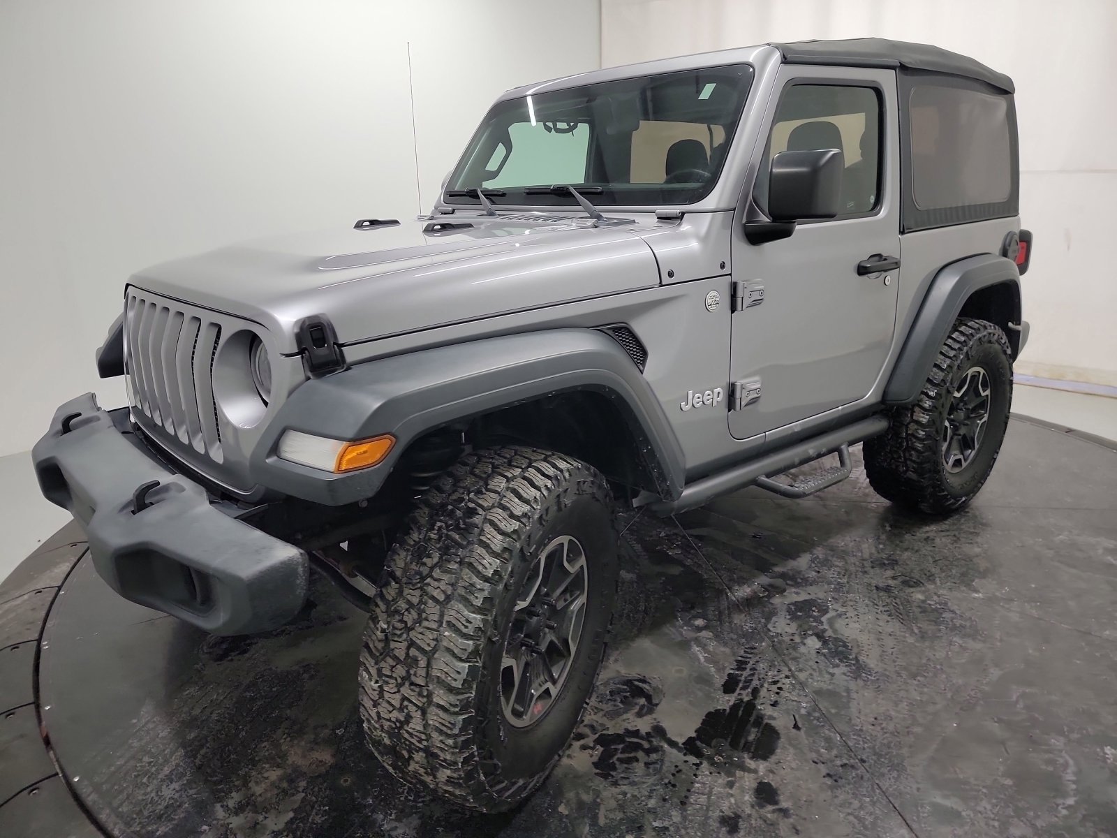 Used 2018 Jeep Wrangler Sport video 3