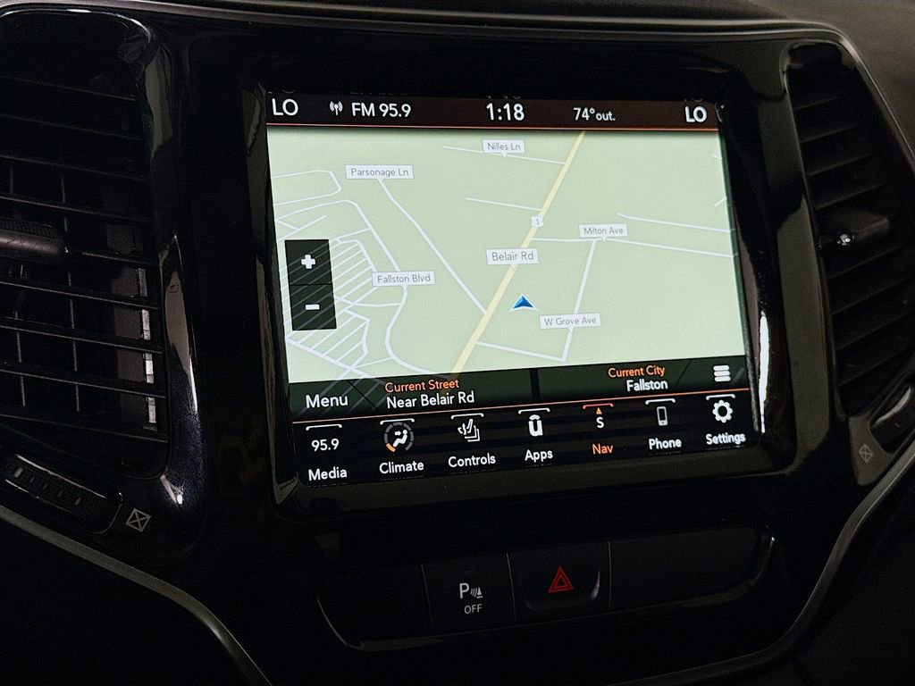 Used 2020 Jeep Cherokee Limited AWD/4WD image 5