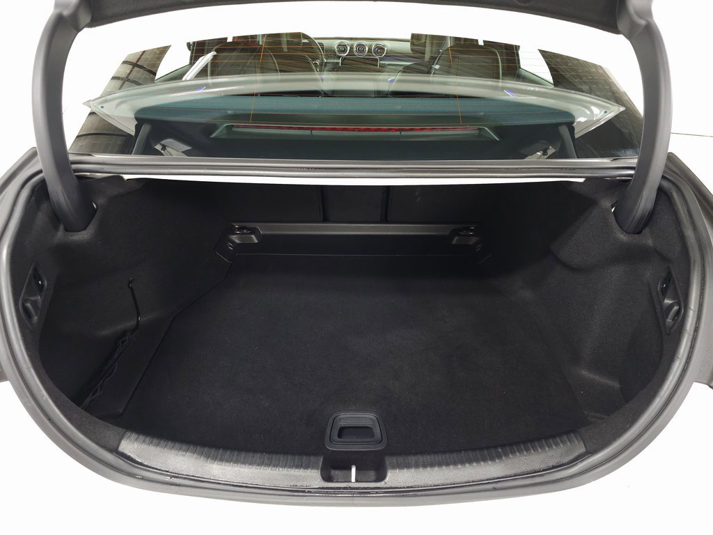 Used 2023 Mercedes-Benz C 300 4MATIC Sedan image 6