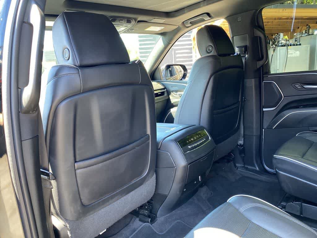 Used 2022 Cadillac Escalade ESV Sport w/ Touring Package AWD/4WD image 16