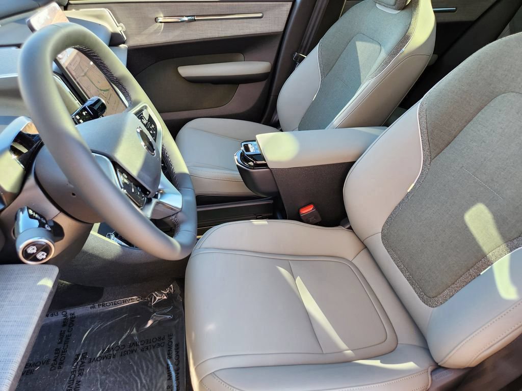 New 2026 Volvo EX30 Plus w/ Climate Package AWD/4WD image 5