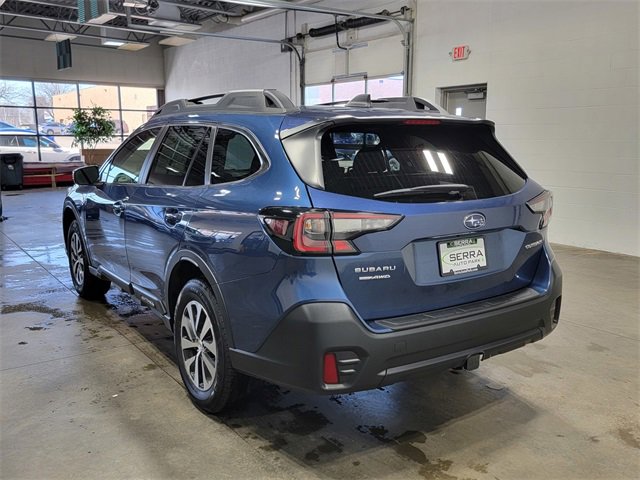 Used 2022 Subaru Outback Premium image 8