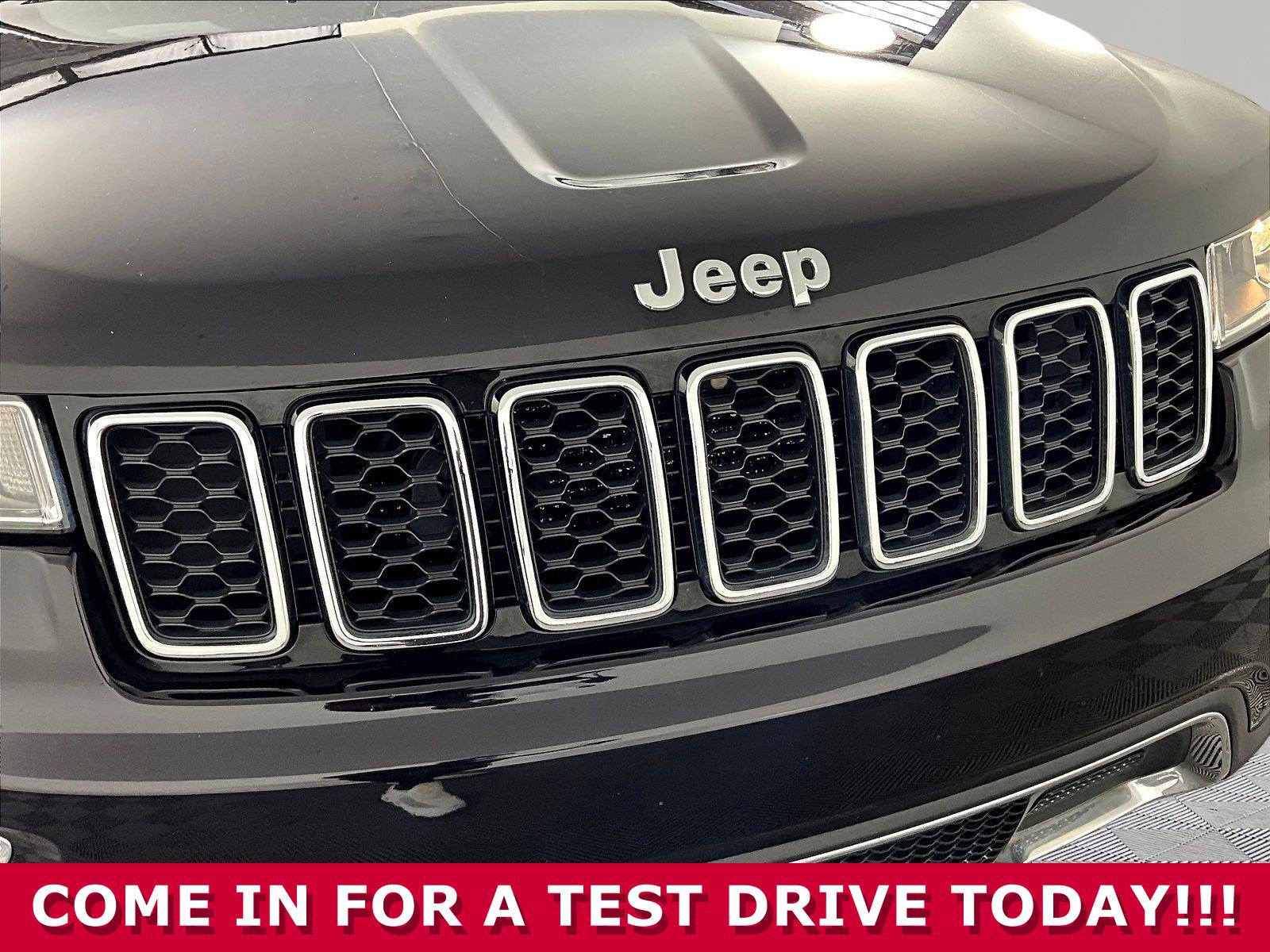 Used 2020 Jeep Grand Cherokee Limited w/ Luxury Group II AWD/4WD image 30