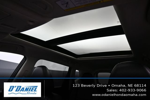 Used 2017 Nissan Rogue SL w/ SL Premium Package AWD/4WD image 35