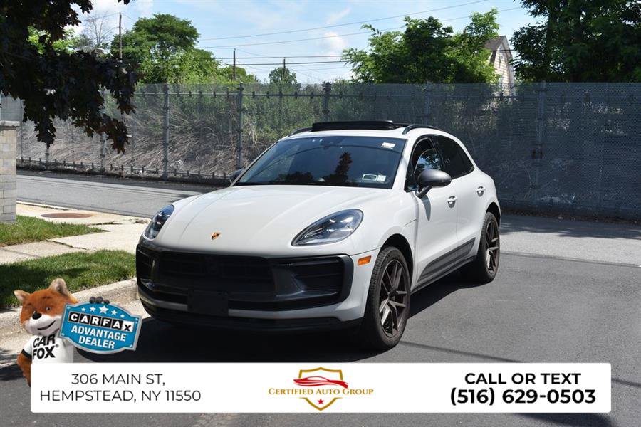 Used 2023 Porsche Macan Turbo AWD/4WD image 2