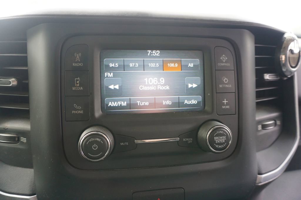 Used 2019 RAM 1500 Big Horn image 10