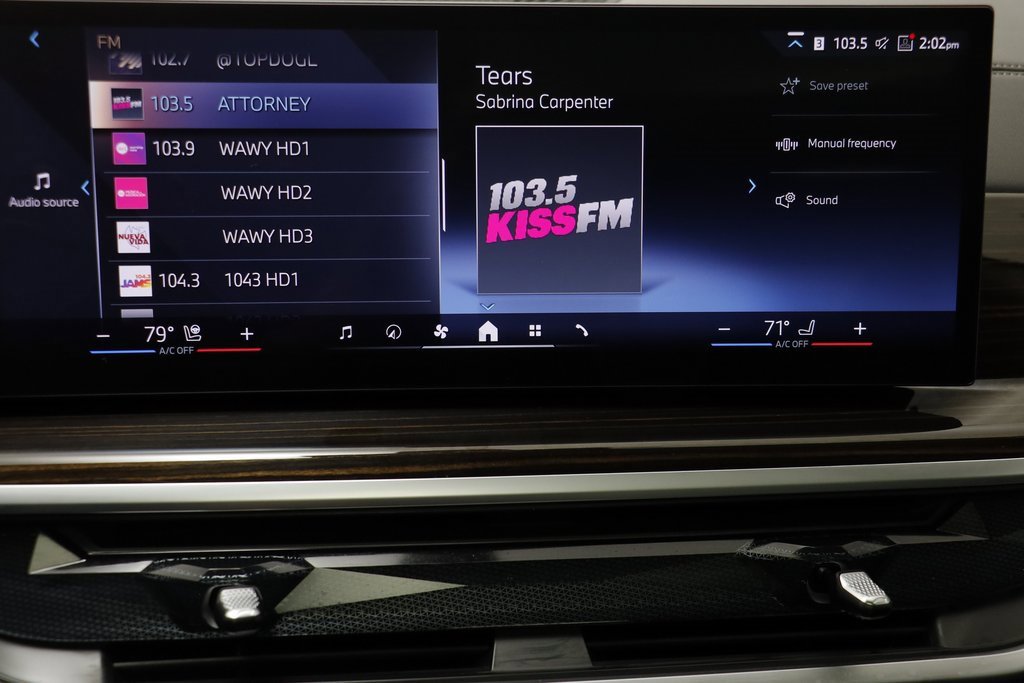 Certified 2025 BMW X7 xDrive40i w/ Premium Package image 9