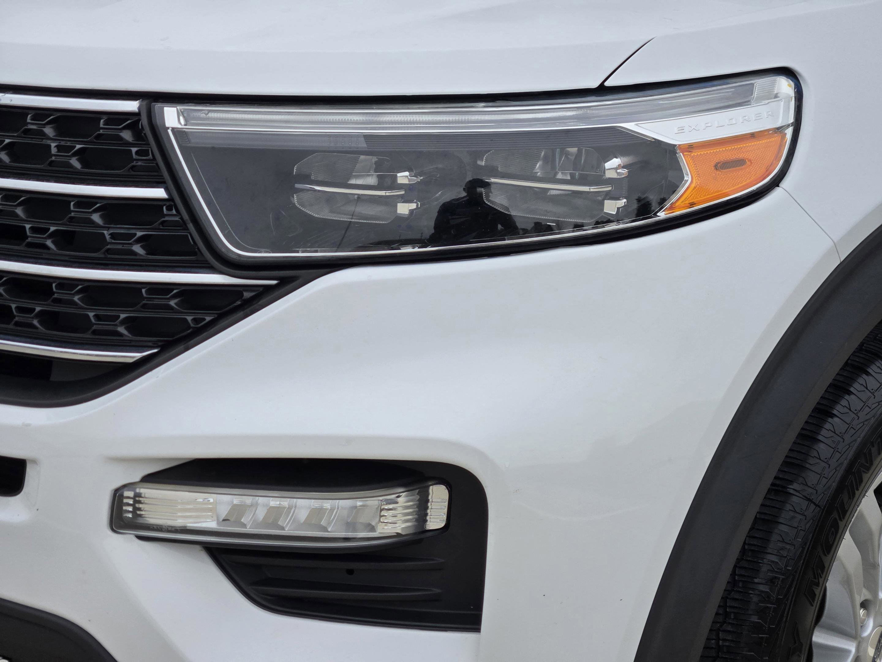 Used 2020 Ford Explorer XLT w/ Equipment Group 202A RWD image 28