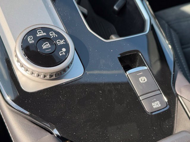 New 2026 Mitsubishi Outlander LE FWD image 30