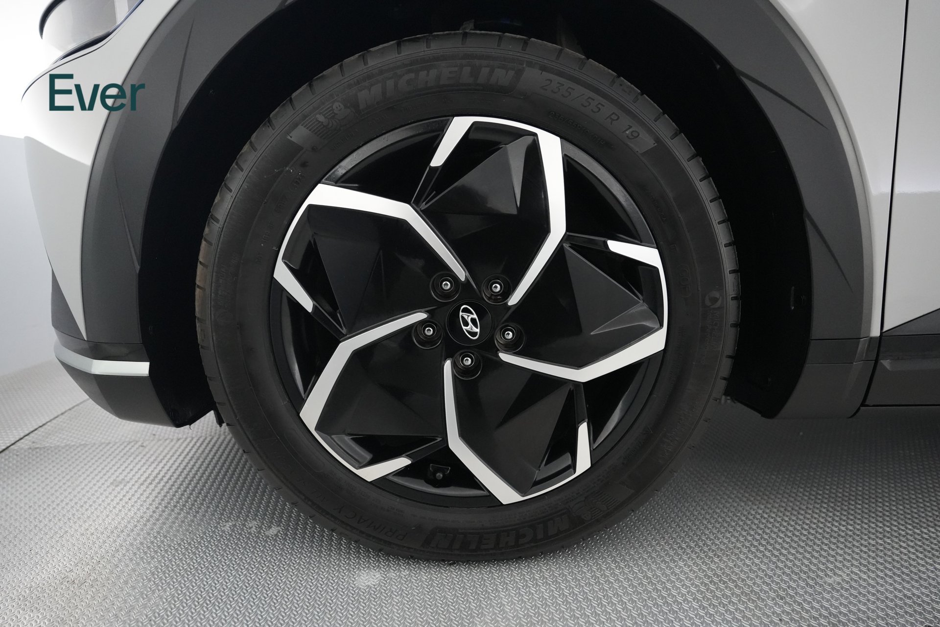 Used 2024 Hyundai Ioniq 5 SEL RWD image 19