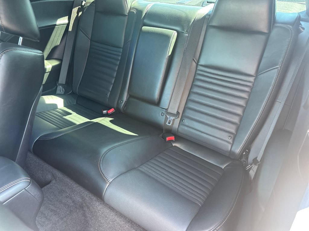 Used 2016 Dodge Challenger R/T Scat Pack RWD image 17