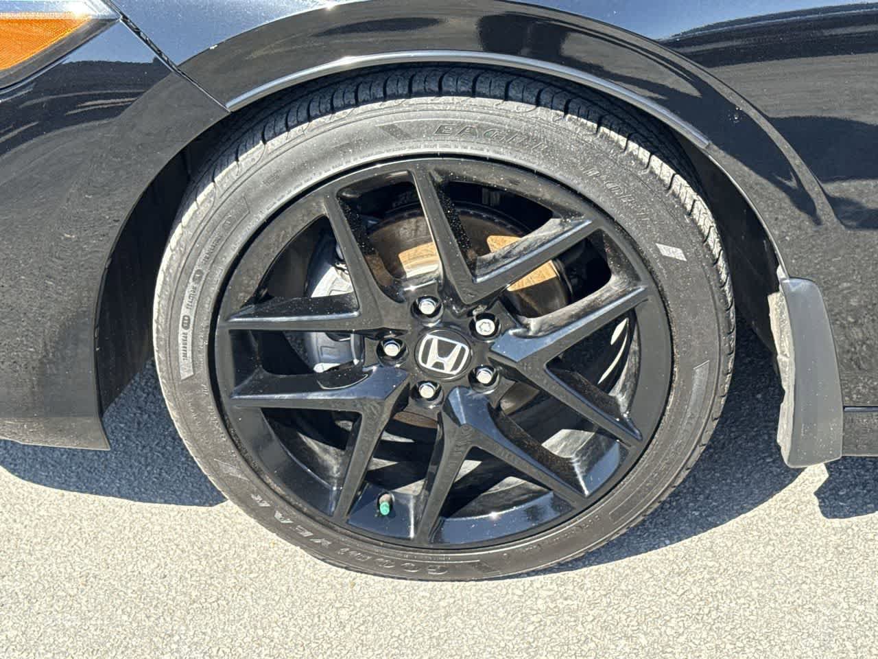 Used 2025 Honda Civic Sport image 11