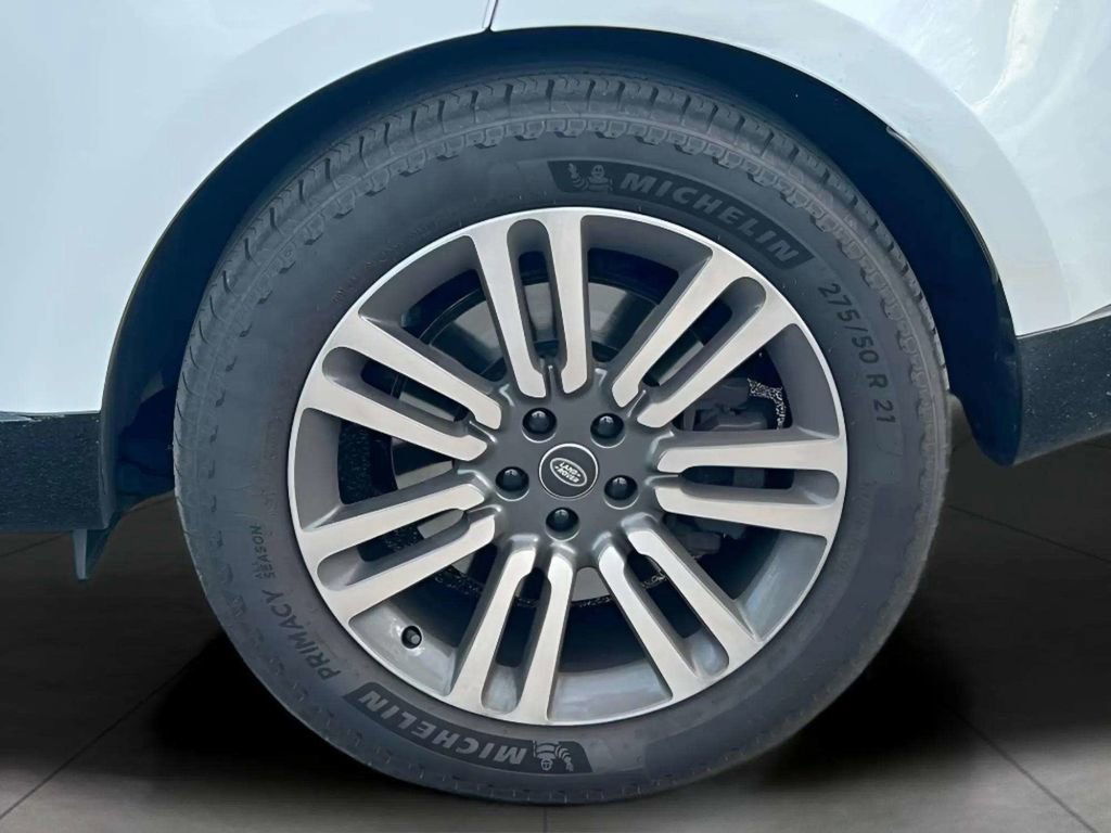 Used 2023 Land Rover Range Rover SE image 32