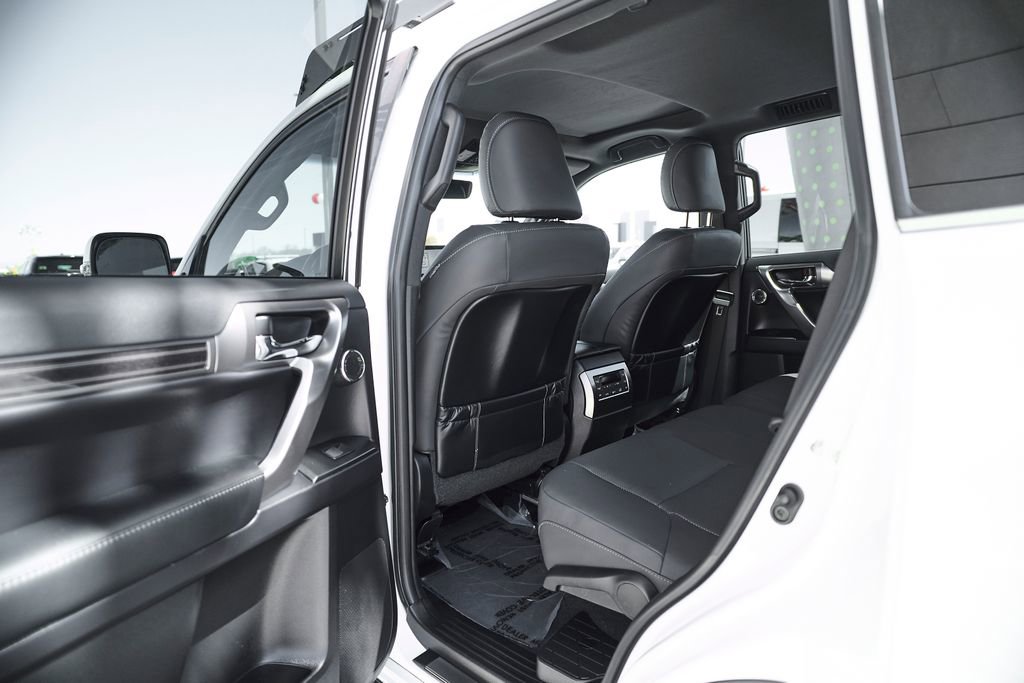 Used 2023 Lexus GX 460 Premium w/ Premium Plus Package AWD/4WD image 16