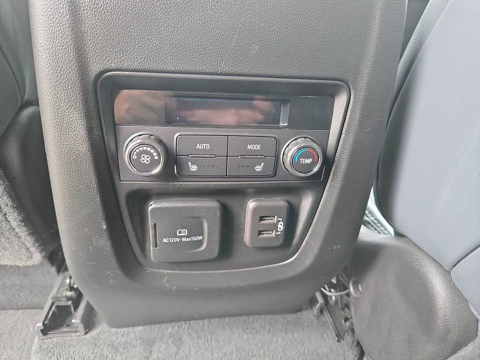 Used 2024 Buick Enclave Premium image 34