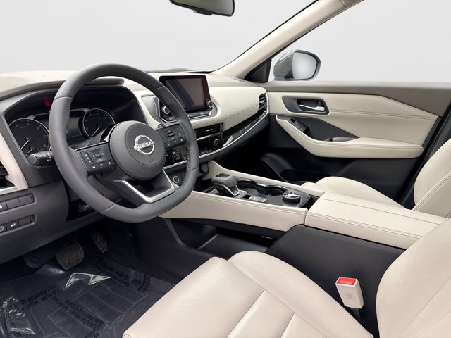 Used 2023 Nissan Rogue SL AWD/4WD image 10