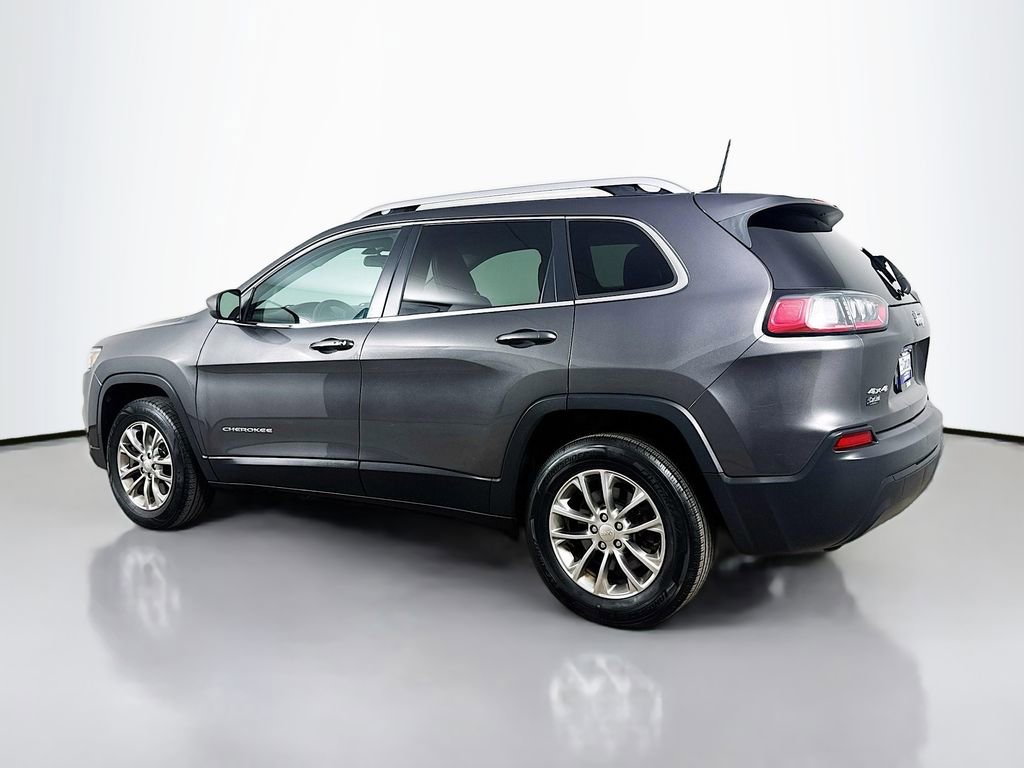Used 2019 Jeep Cherokee Latitude Plus AWD/4WD image 5