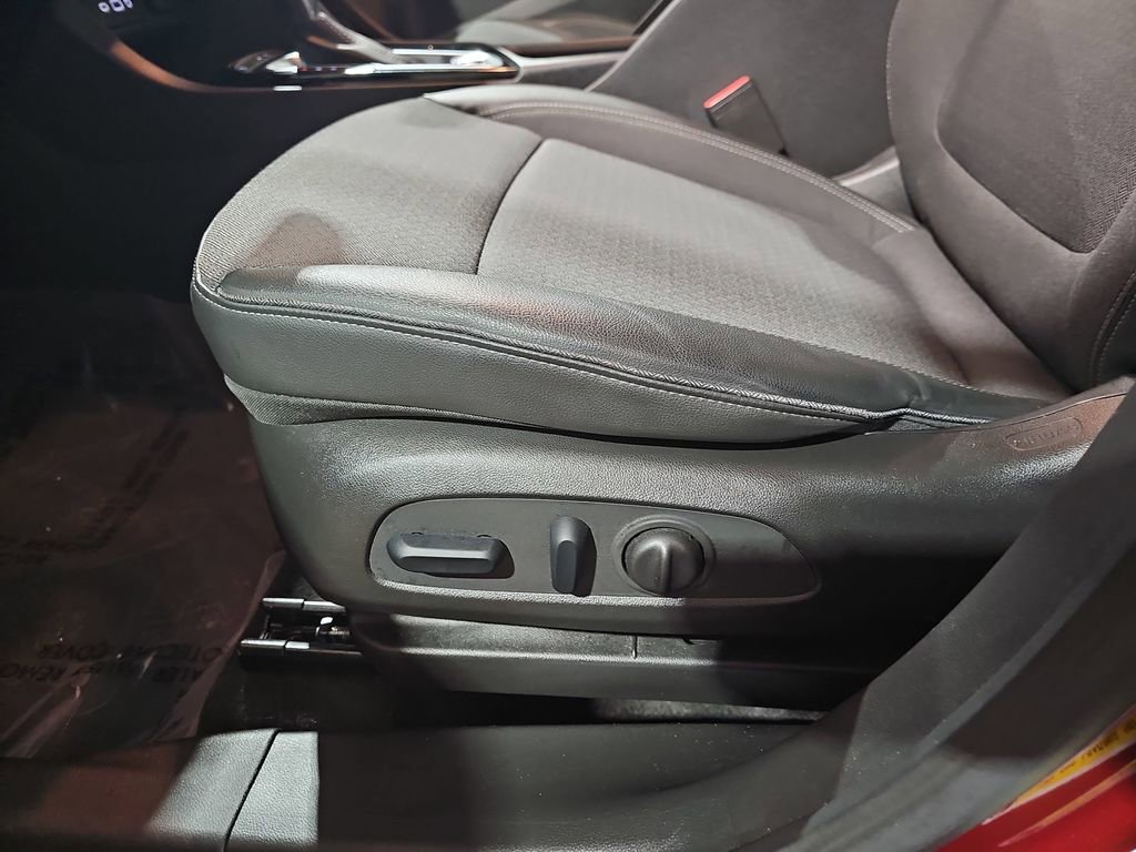 Certified 2023 Buick Encore GX Select w/ Sport Touring Package image 35