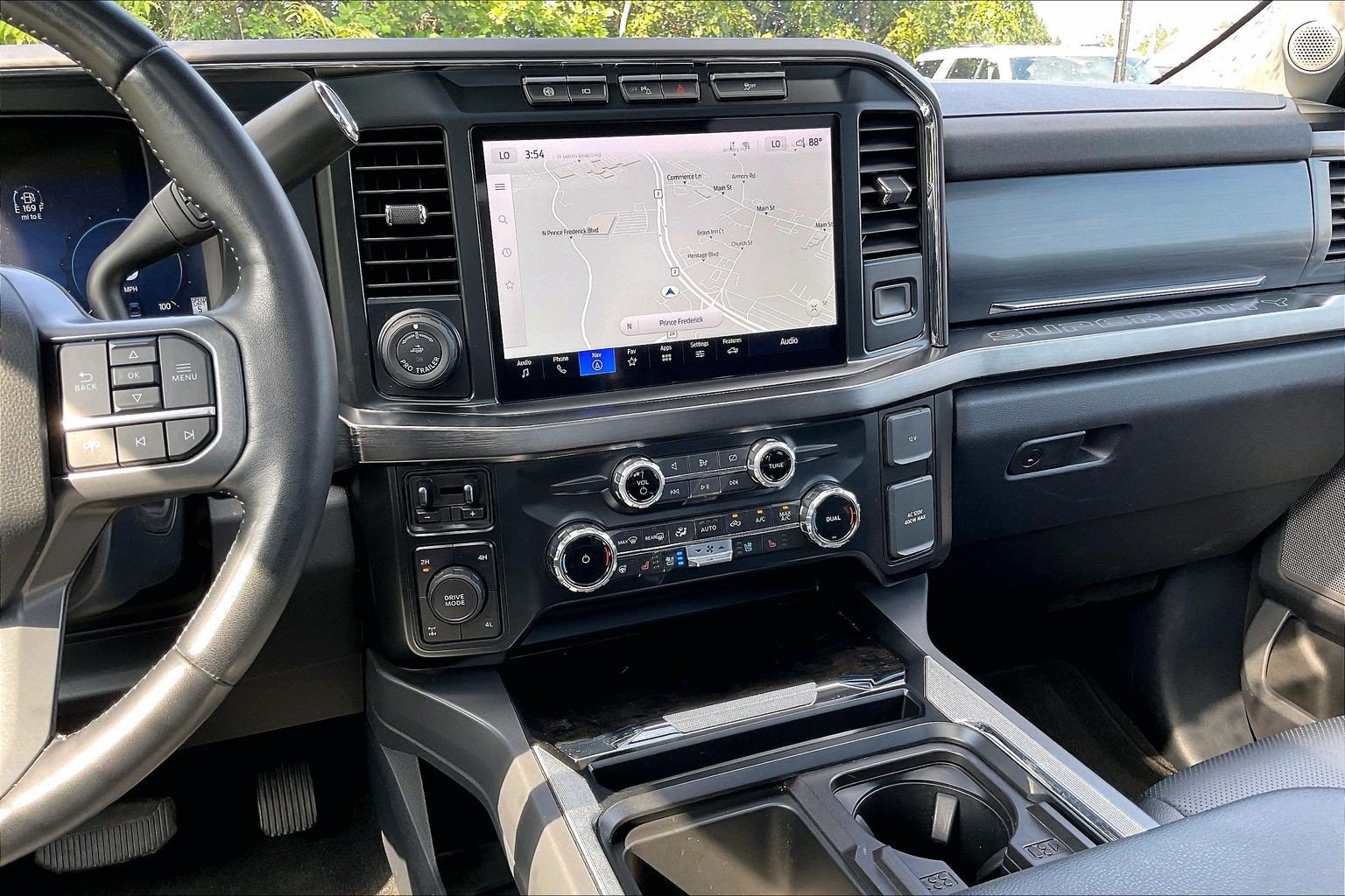 Used 2024 Ford F350 Lariat w/ Lariat Ultimate Package AWD/4WD image 6