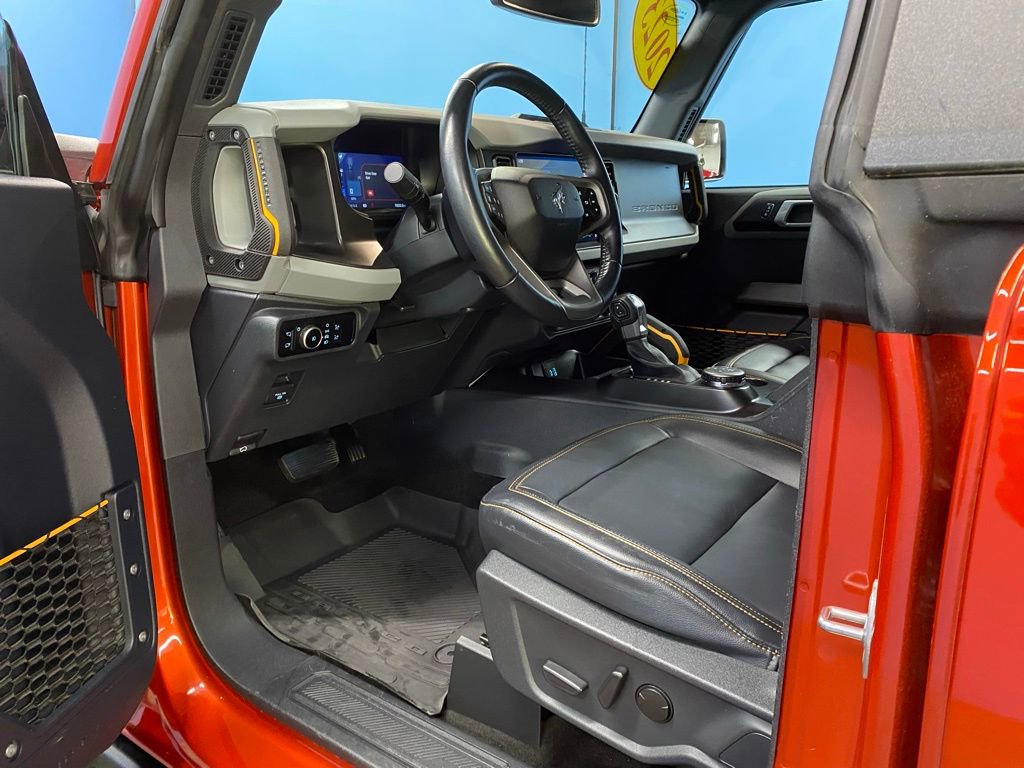 Used 2023 Ford Bronco Badlands image 13