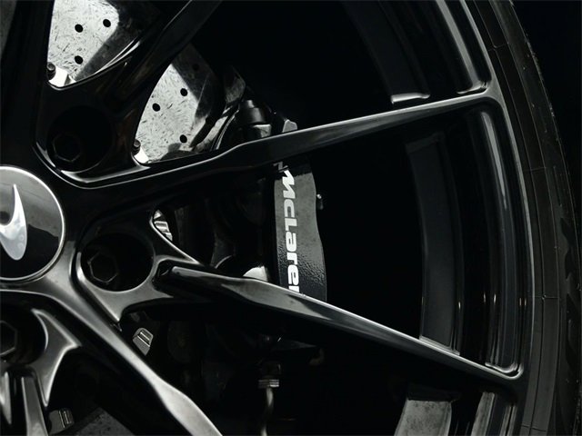 Used 2020 McLaren 600LT Spider image 32