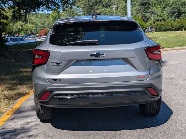 New 2026 Chevrolet Trax RS w/ Sunroof Package FWD image 3
