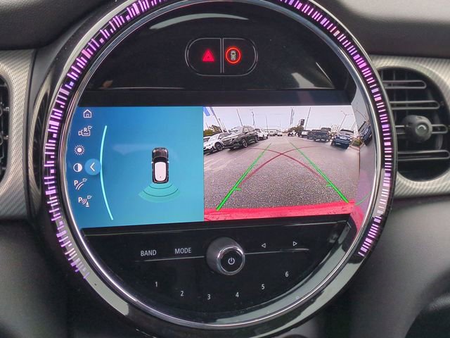 Used 2024 MINI Cooper 2-Door Hardtop image 22