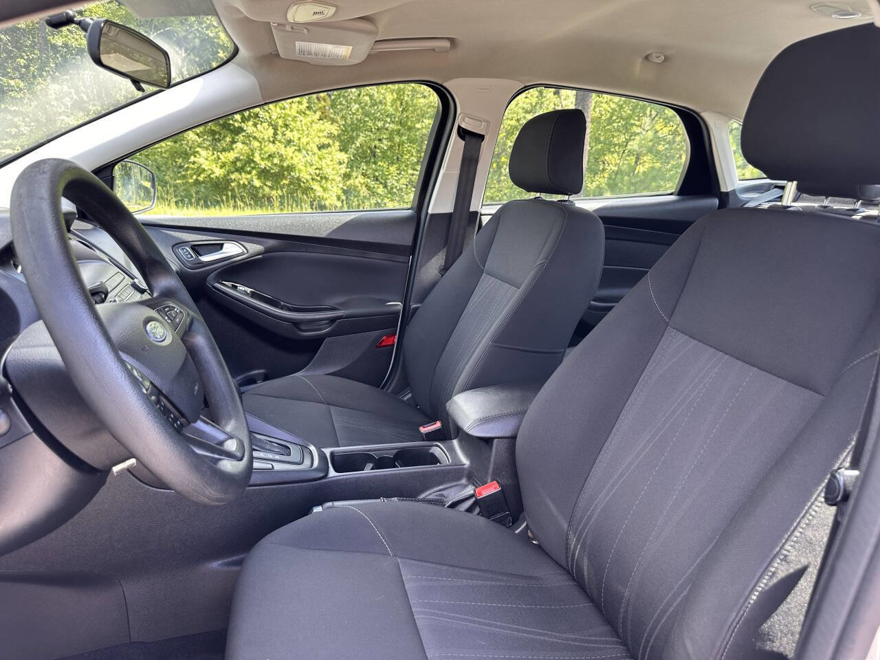 Used 2018 Ford Focus SE image 19