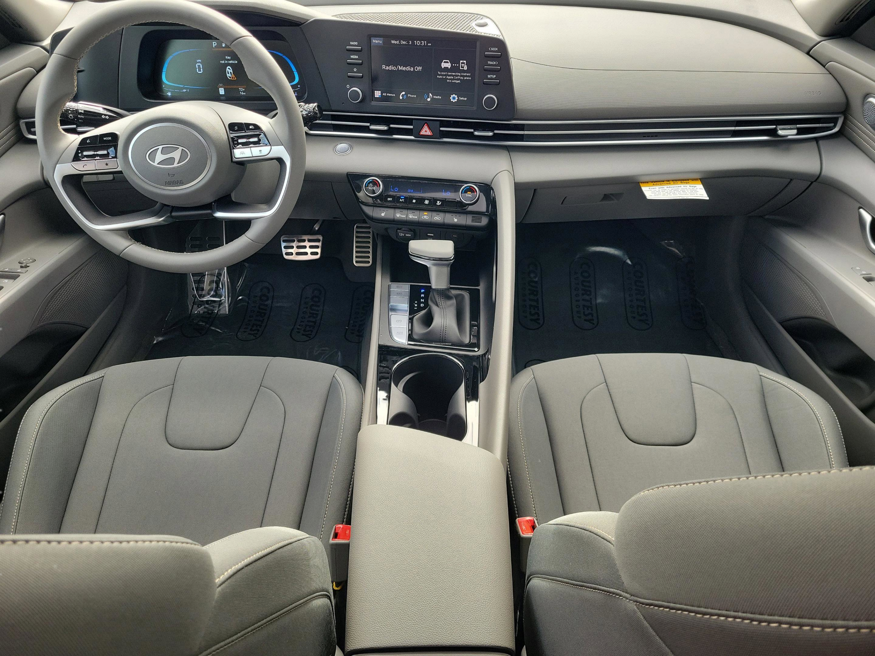 New 2026 Hyundai Elantra SEL Sport Premium FWD image 17
