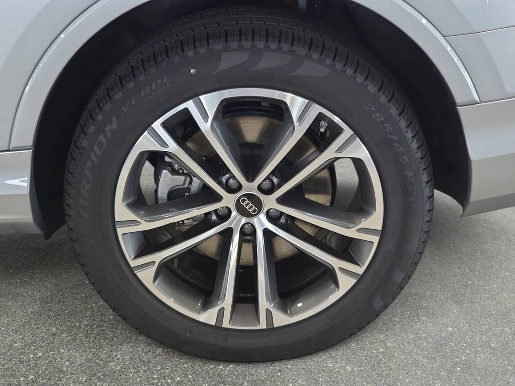 New 2026 Audi Q7 2.0T Premium AWD/4WD image 16