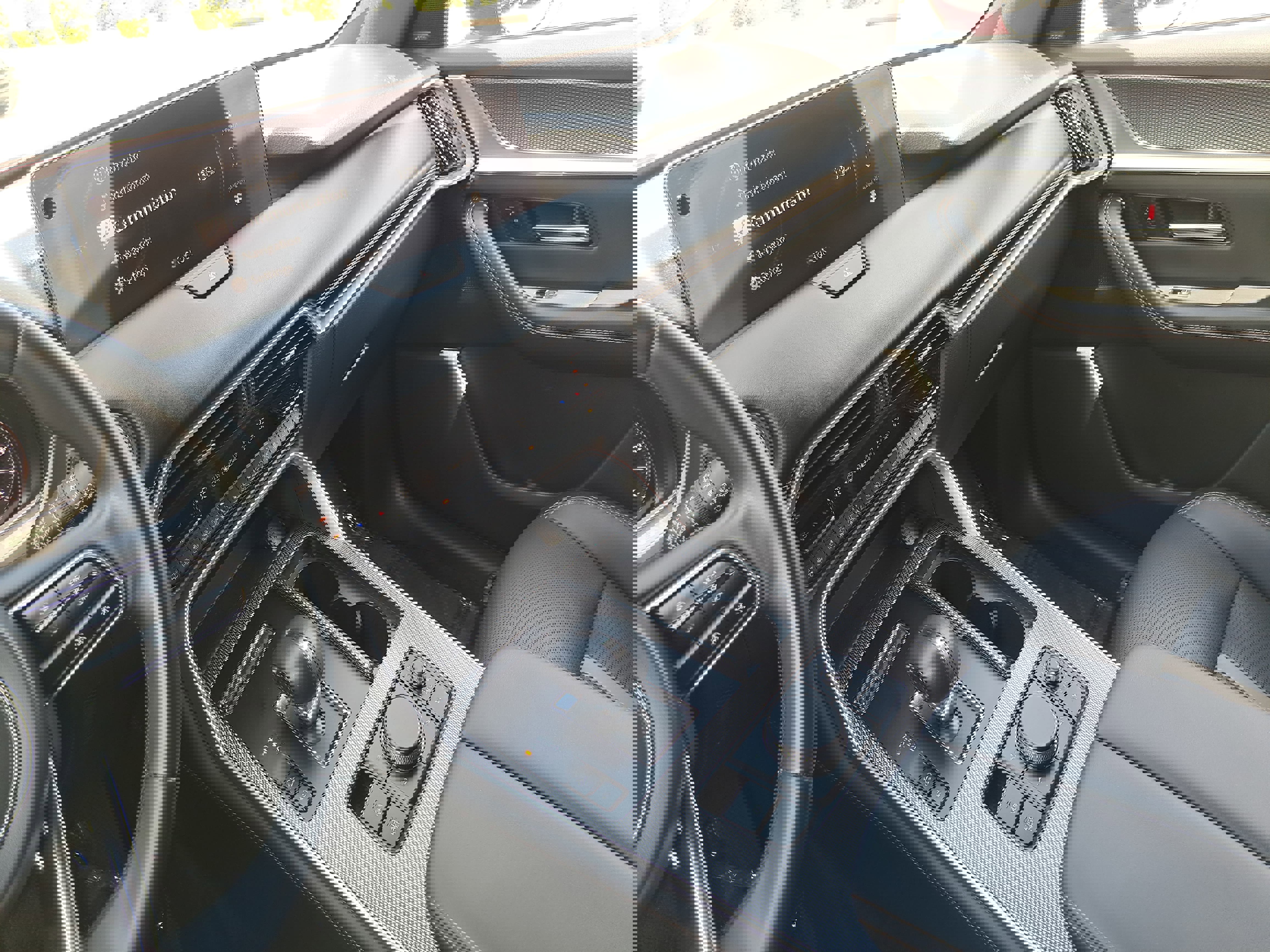 Used 2025 MAZDA CX-70 3.3 Turbo S w/ Premium Package image 25