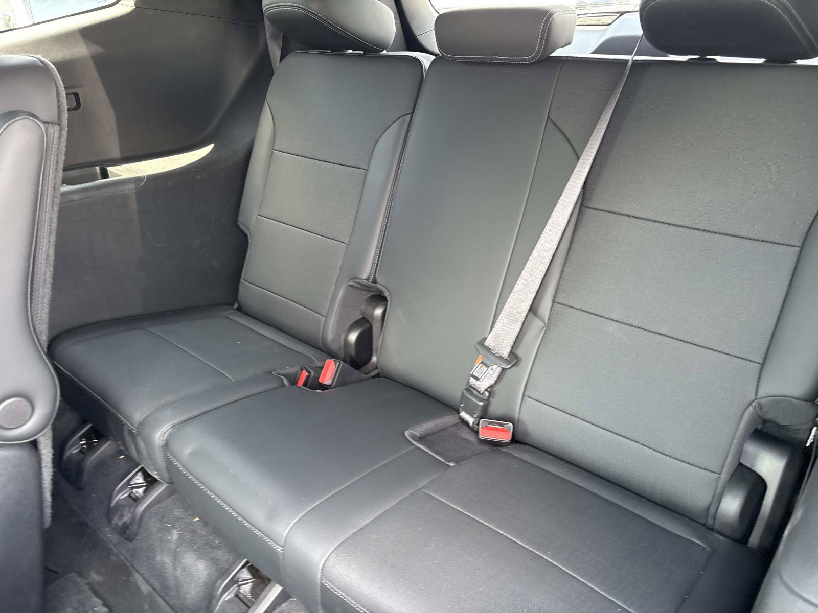 Used 2025 Buick Enclave Preferred w/ Power Package FWD image 33