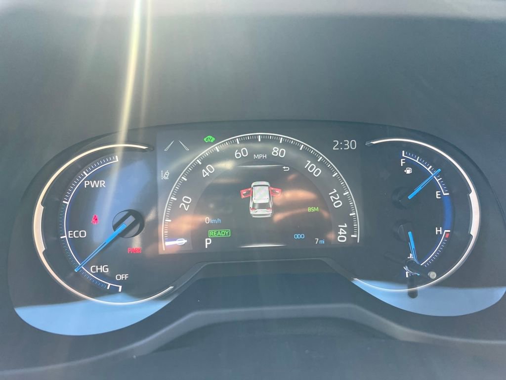 New 2025 Toyota RAV4 XLE image 15