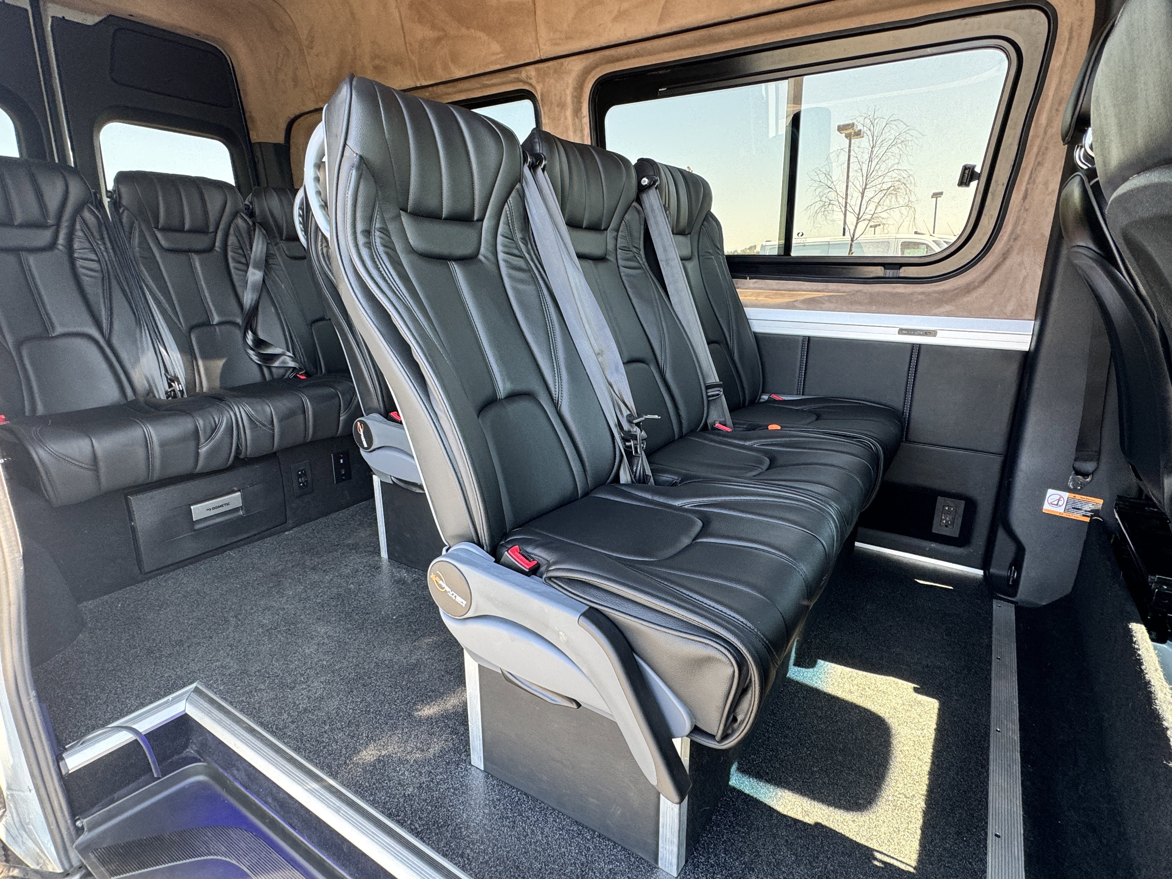 Used 2023 Mercedes-Benz Sprinter 2500 image 25