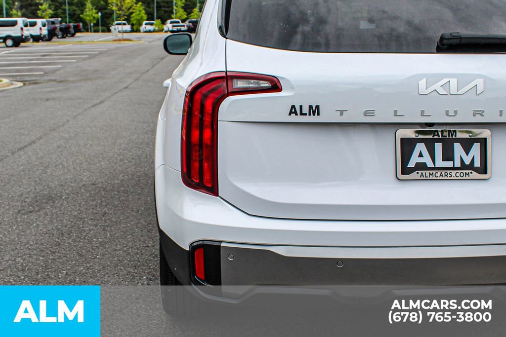 Used 2025 Kia Telluride S FWD image 13