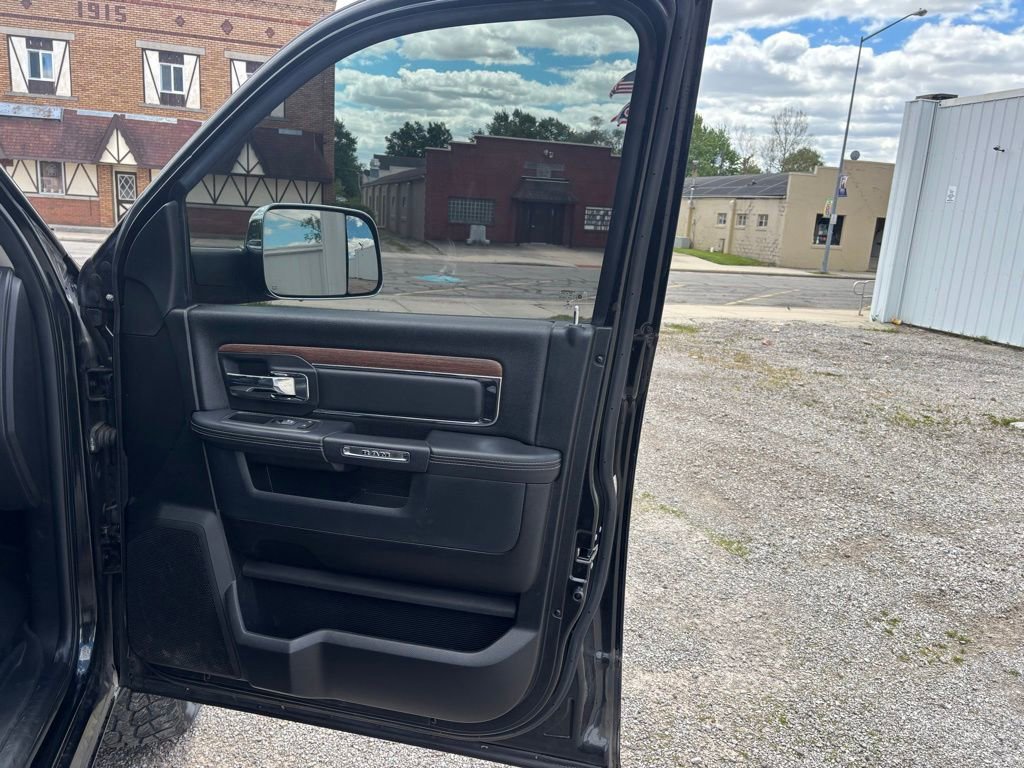 Used 2016 RAM 1500 Laramie AWD/4WD image 11