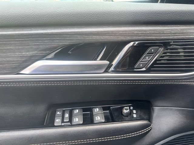 Used 2024 Jeep Wagoneer L Series II AWD/4WD image 17