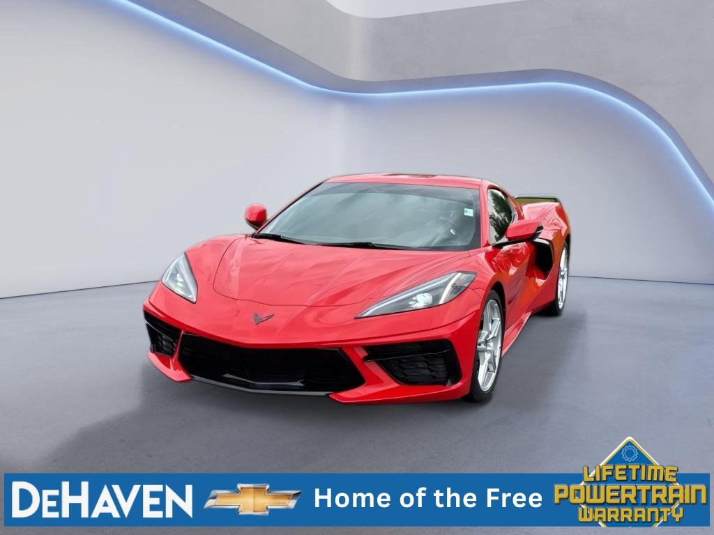 Used 2022 Chevrolet Corvette Stingray Coupe w/ 1LT RWD image 1