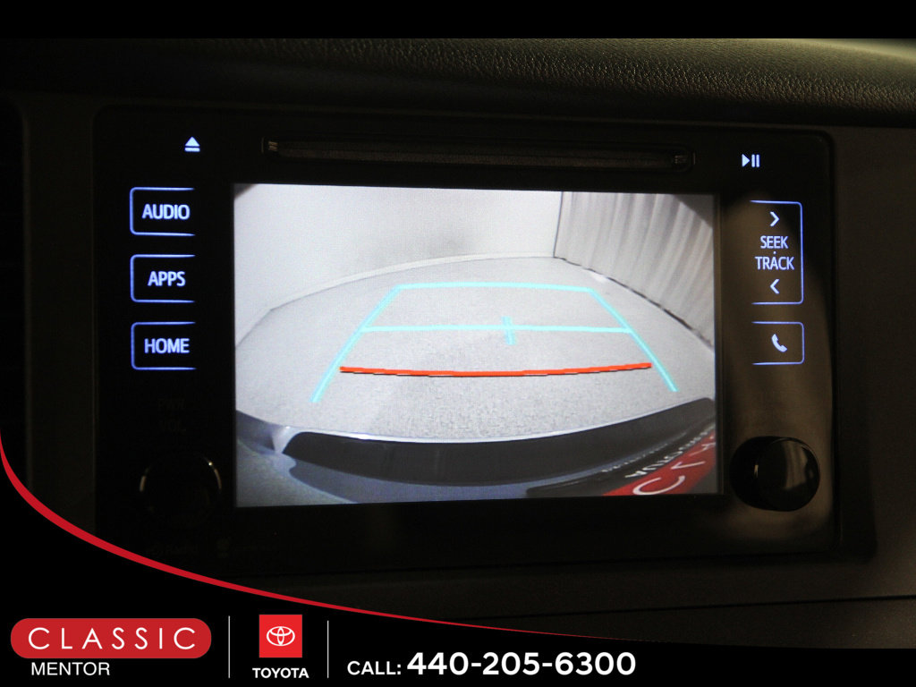 Used 2015 Toyota Sienna LE FWD image 12